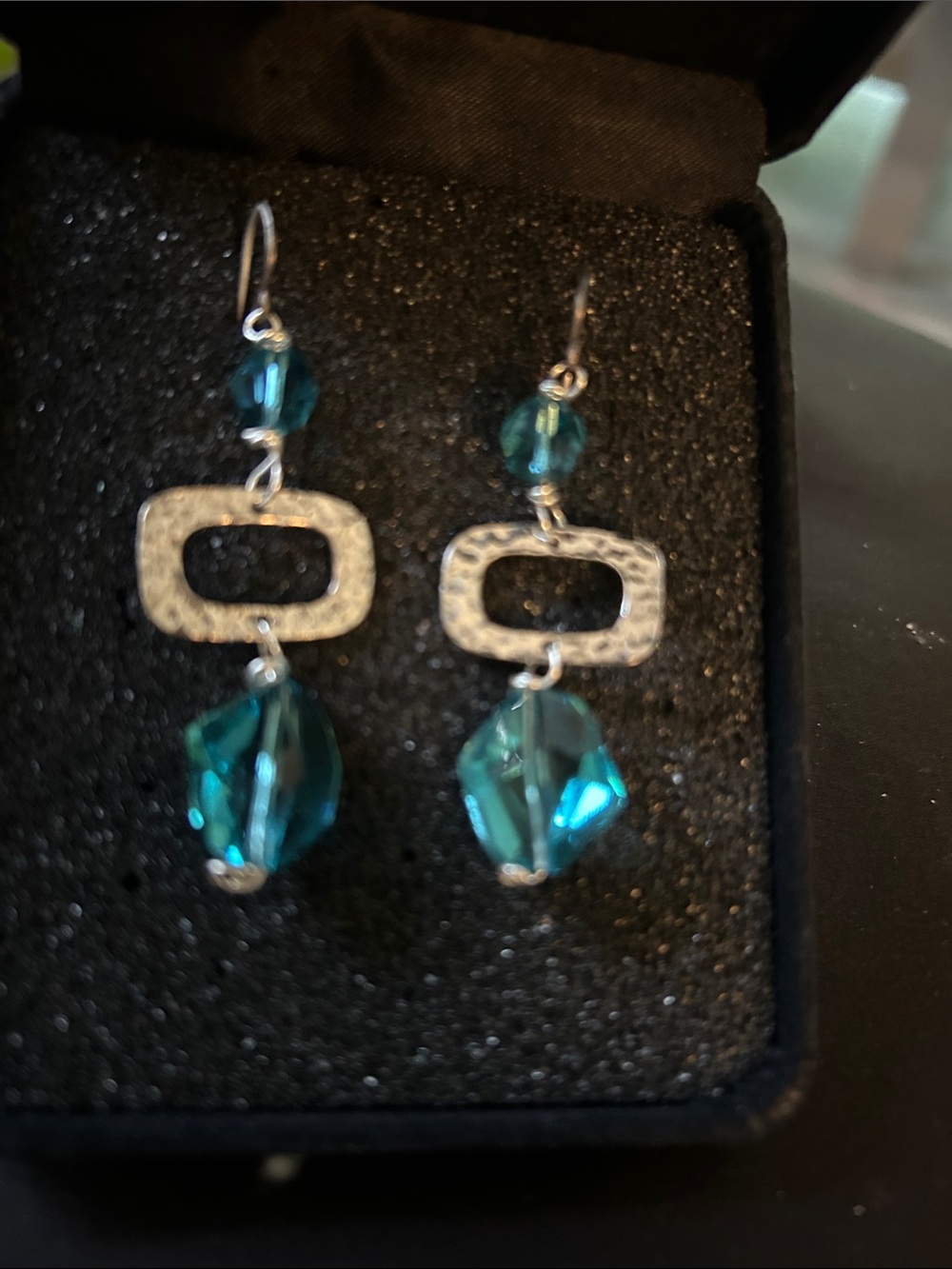 Teal Crystal Dangle Earrings with Hammered Silver Links